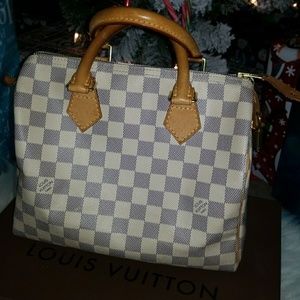 Authentic Damier LV Speedy 25